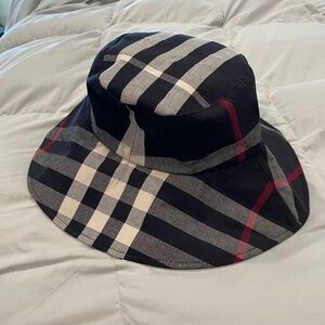 Burberry Navy Exaggerated Check Cotton Bucket Hat Size M